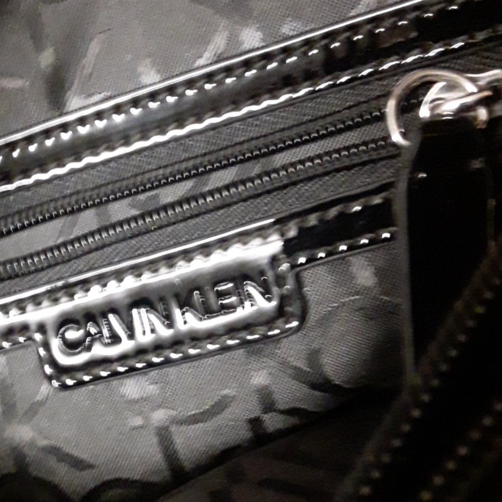 Purse - Picture 2 of 2